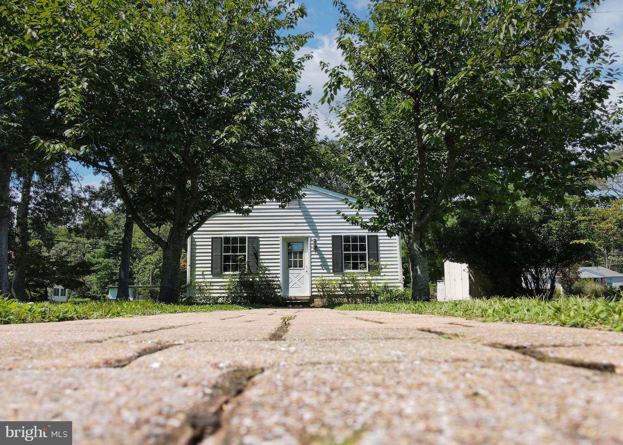 8186 Forest Glen Drive Pasadena, MD 21122 - Photo 6 of 66