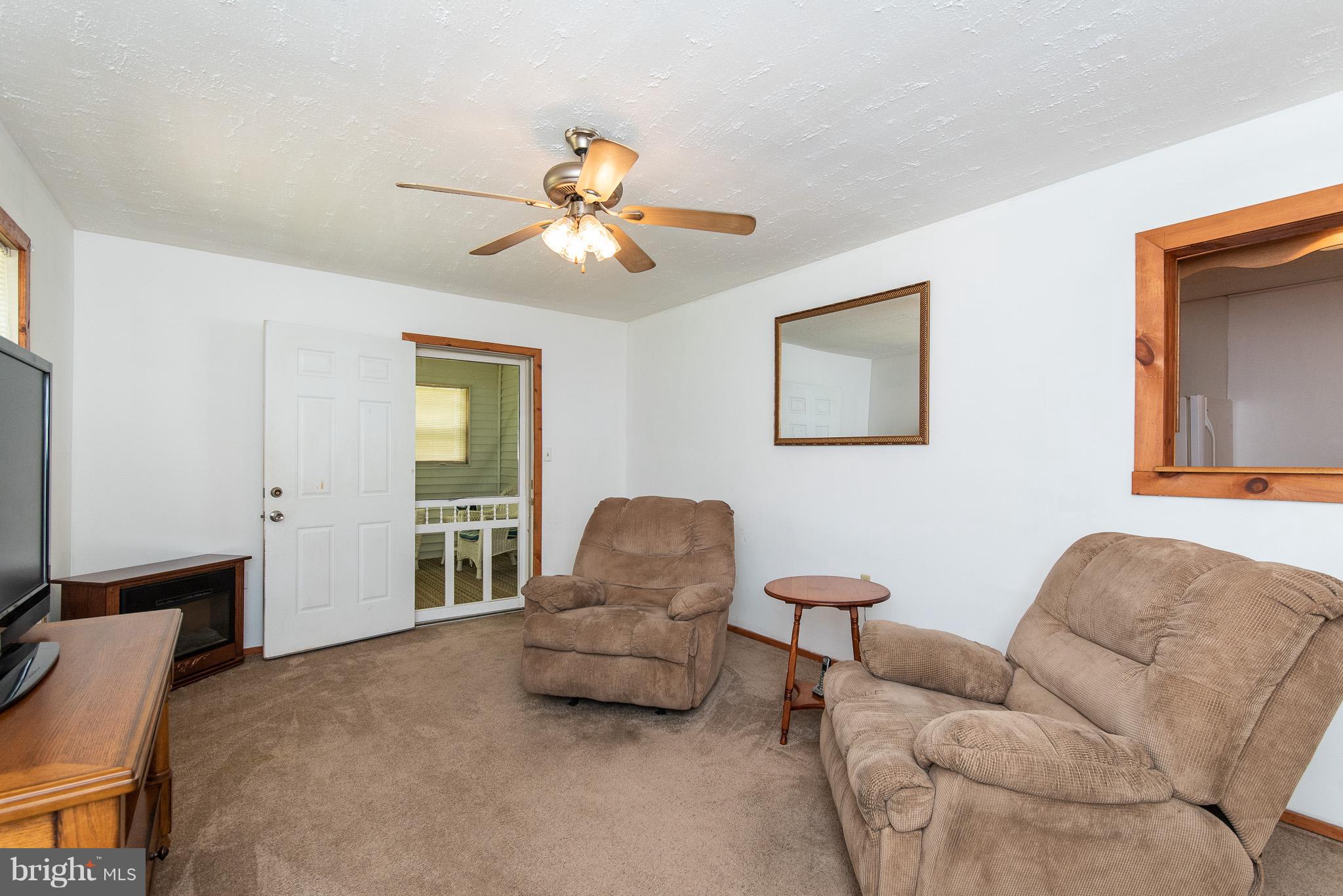 128 West Village Road Elkton, MD 21921 - Photo 14 of 30 Living Room