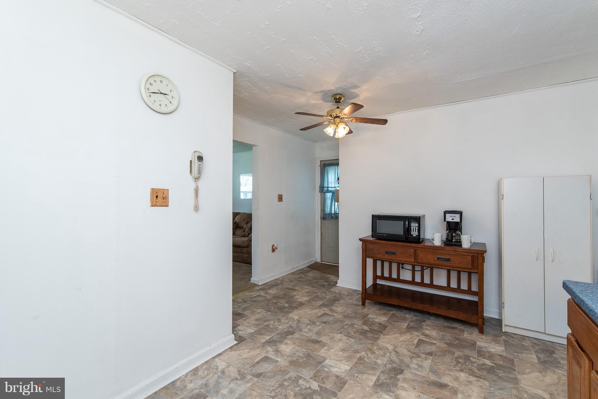 128 West Village Road Elkton, MD 21921 - Photo 6 of 30 Family Room