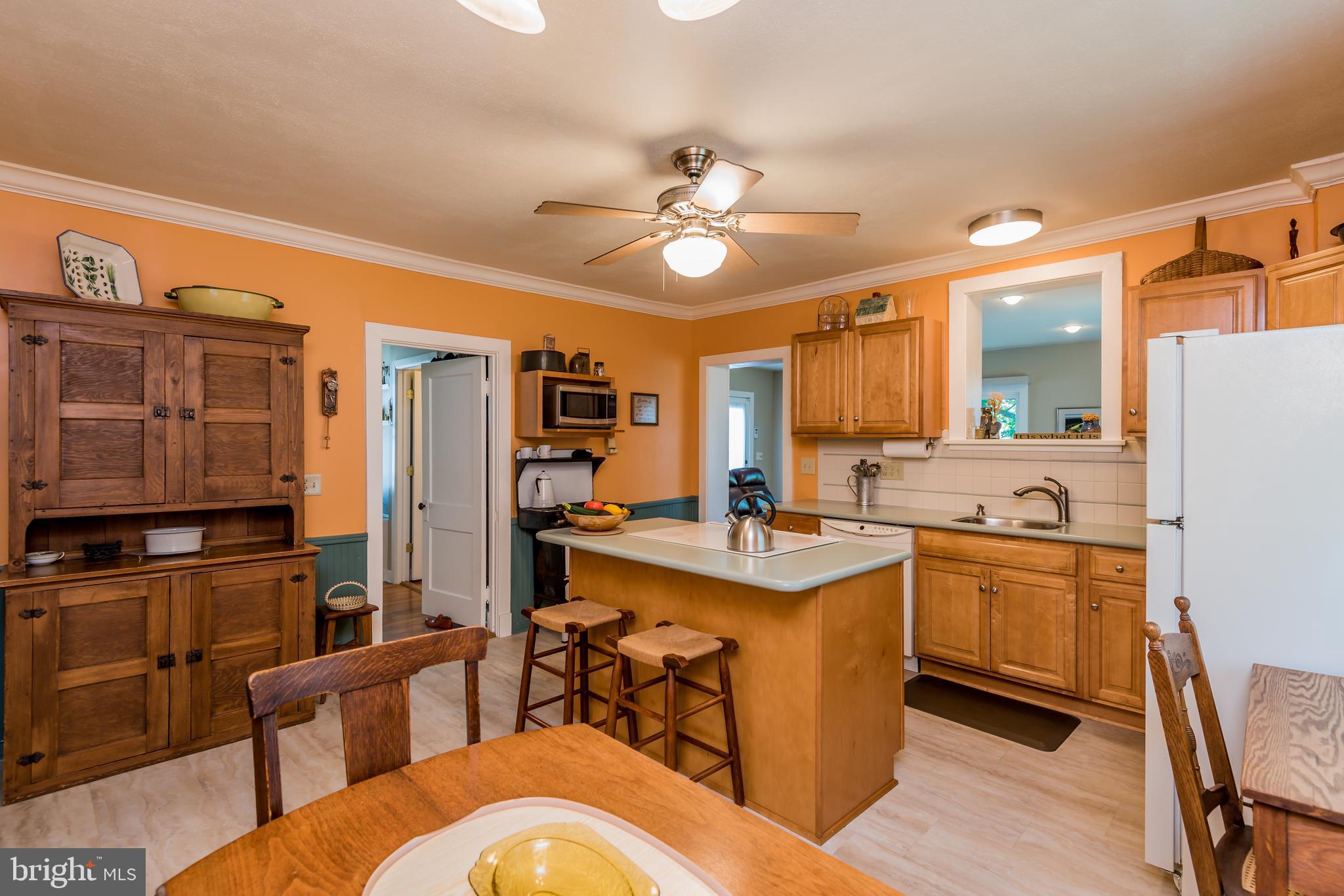 413 Front Street Boiling Springs, PA 17007 - Photo 11 of 32 Gallery Image 11