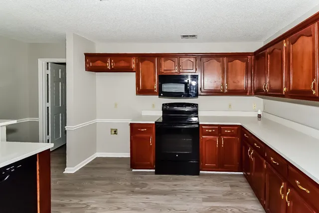 $1,945 | 7253 Leeward Cove, Memphis, TN 38125