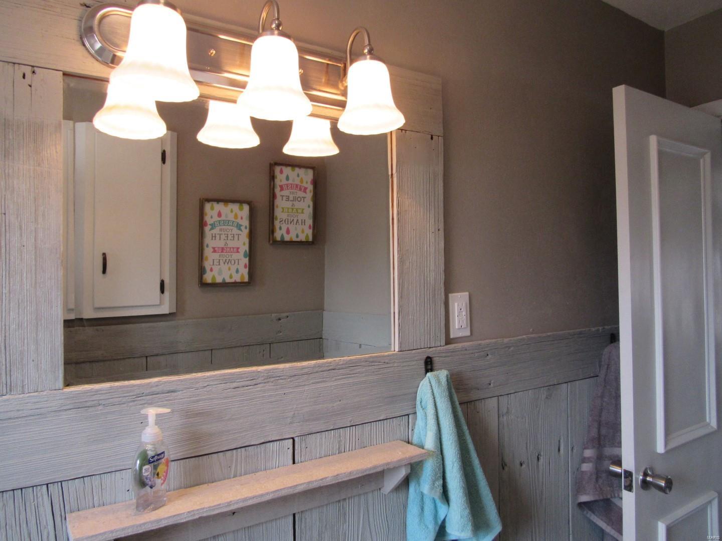 108 Walnut Street Brighton, IL 62012 - Photo 11 of 21 Gallery Image 11