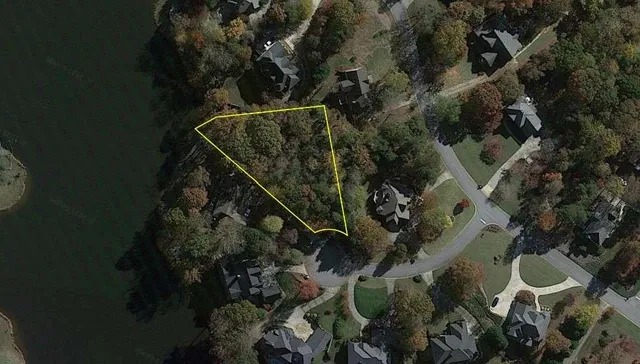 view of a house with a yard