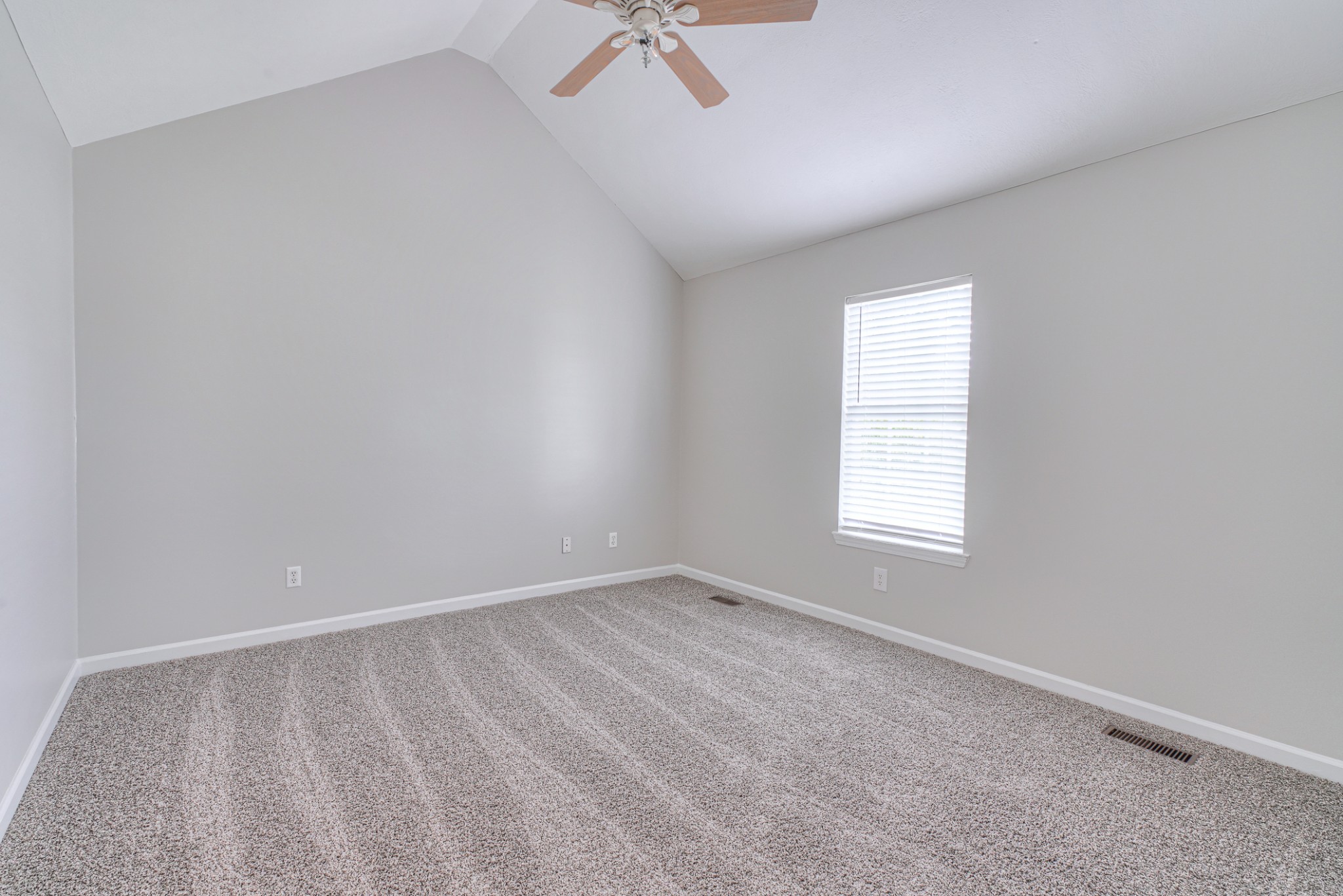 2426 Floyd Avenue Murfreesboro, TN 37127 - Photo 19 of 26 an empty room with a window