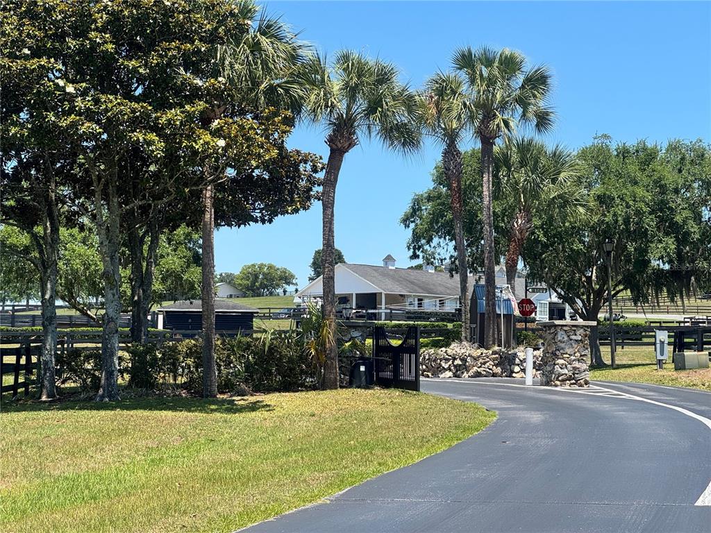 11145 Northwest 17th Court Road Ocala, FL 34475 - Photo 6 of 59