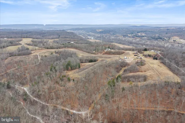 $589,000 | 6-7 & 11 Needham Lane, Berkeley Springs, WV 25411