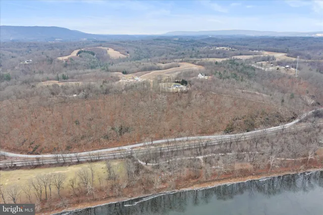 $650,000 | 6-7 & 11 Needham Lane, Berkeley Springs, WV 25411