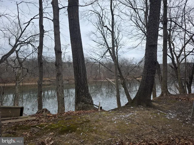 $650,000 | 6-7 & 11 Needham Lane, Berkeley Springs, WV 25411