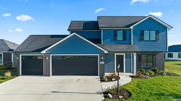 $379,900 | 1410 Bearhollow Drive, Huntertown, IN 46748