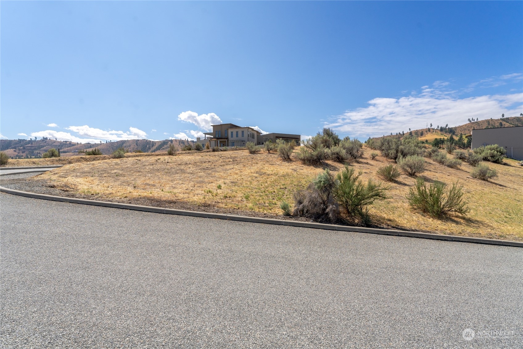 389 Sabio Way Chelan, WA 98816 - Photo 6 of 14