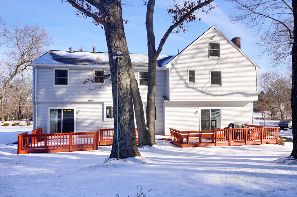 17 Lowell Road Westford, MA 01886 - Photo 2 of 25 Gallery Image 2
