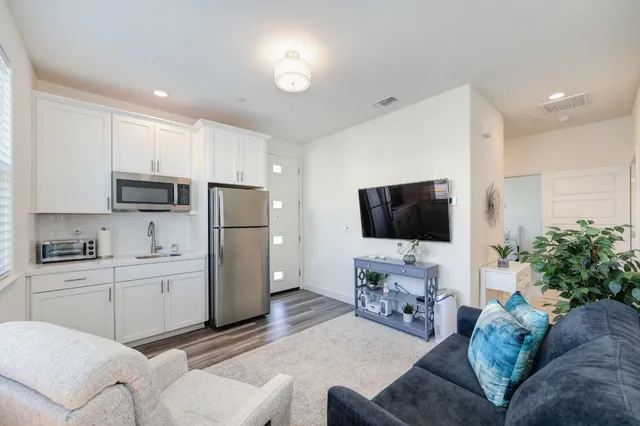 $799,900 | 3760 Watermist Way, Sacramento, CA 95835