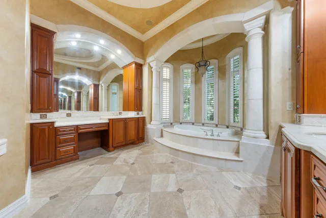 $5,460,000 | 217 Bella Riva Drive, Austin, TX 78734