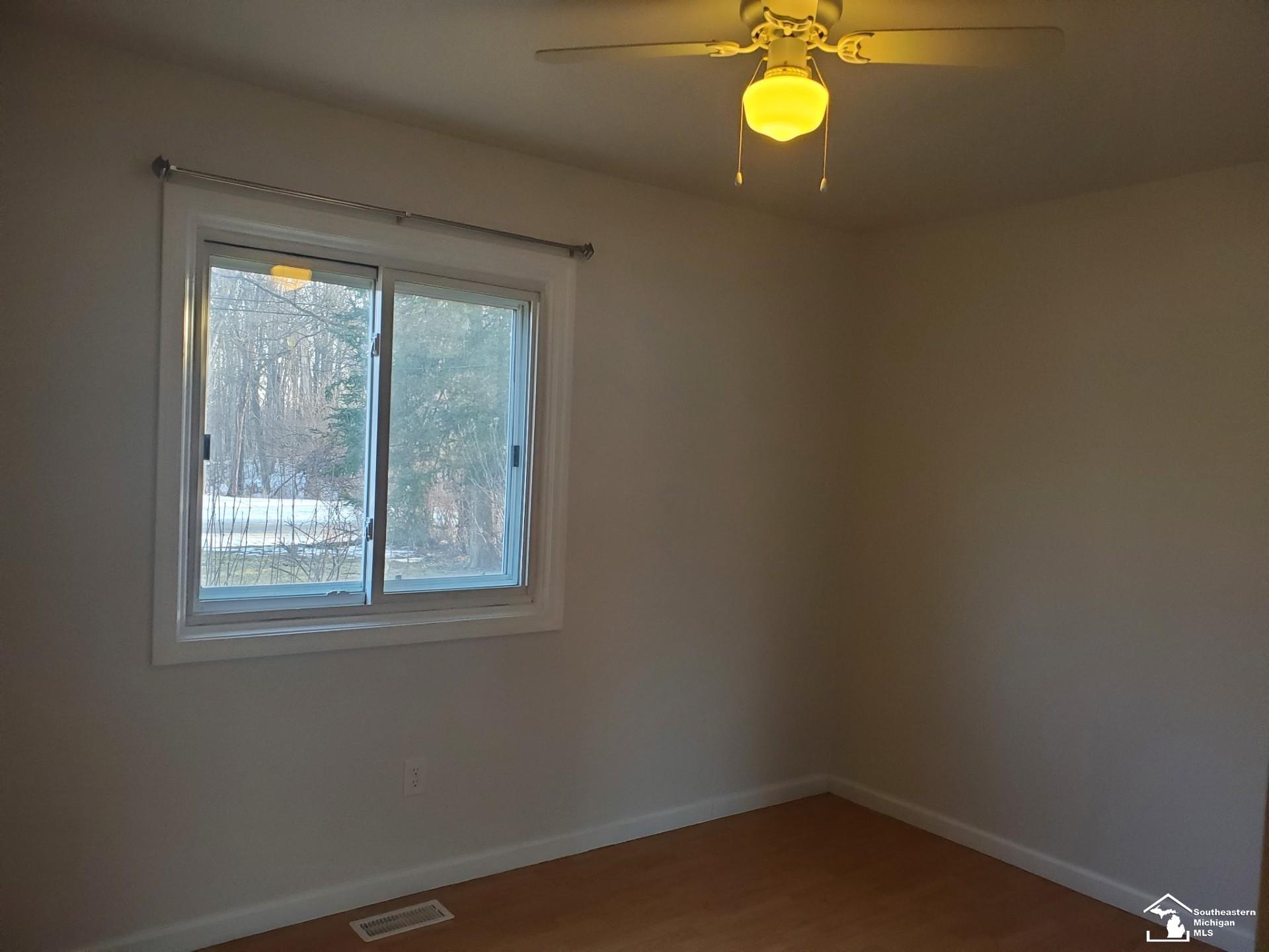 33790 Steadman Road New Boston, MI 48164 - Photo 24 of 31 50199598-f98478a6-8cad-4a24-b50a-55a1e8a28e21.JPG