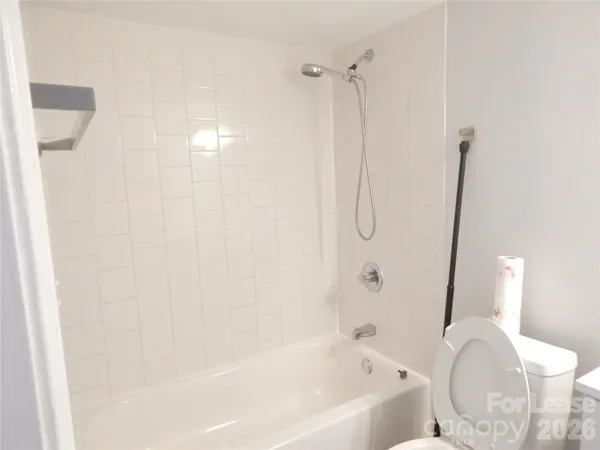 $1,200 | 5805 Hunting Ridge Lane, Unit D, Charlotte, NC 28212