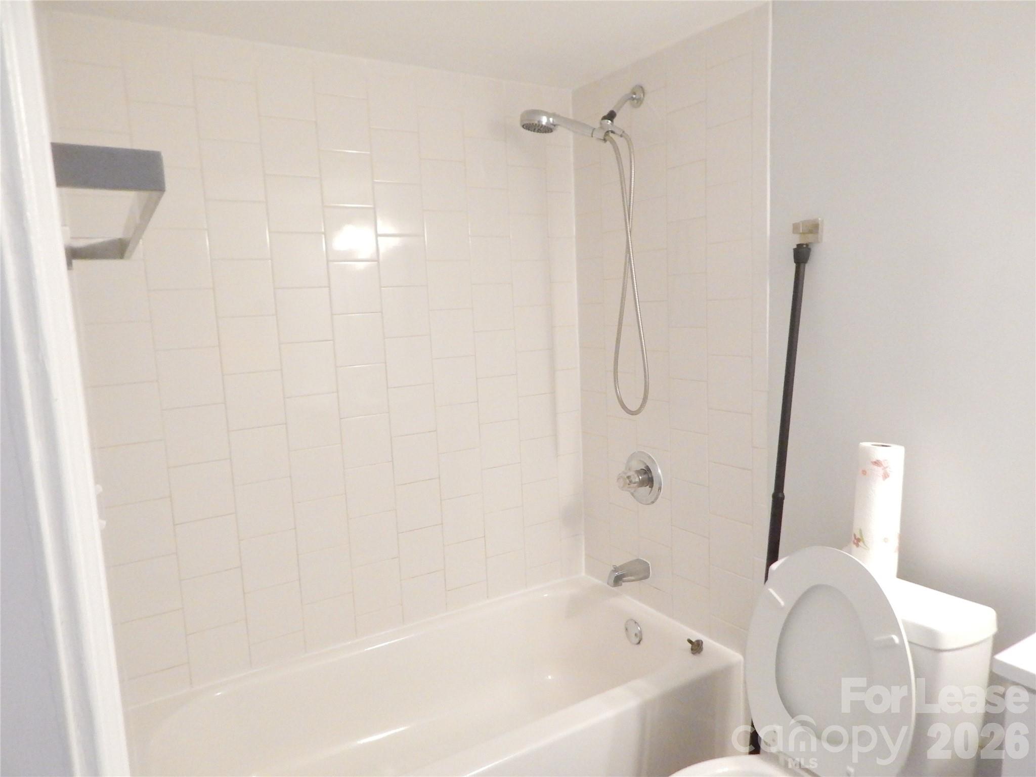 5805 Hunting Ridge Lane, Unit D Charlotte, NC 28212 - Photo 5 of 25