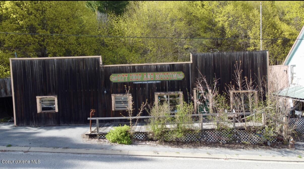 652 Main Street Wardner, ID 83837 - Photo 5 of 5 Front of Gift Shop Building