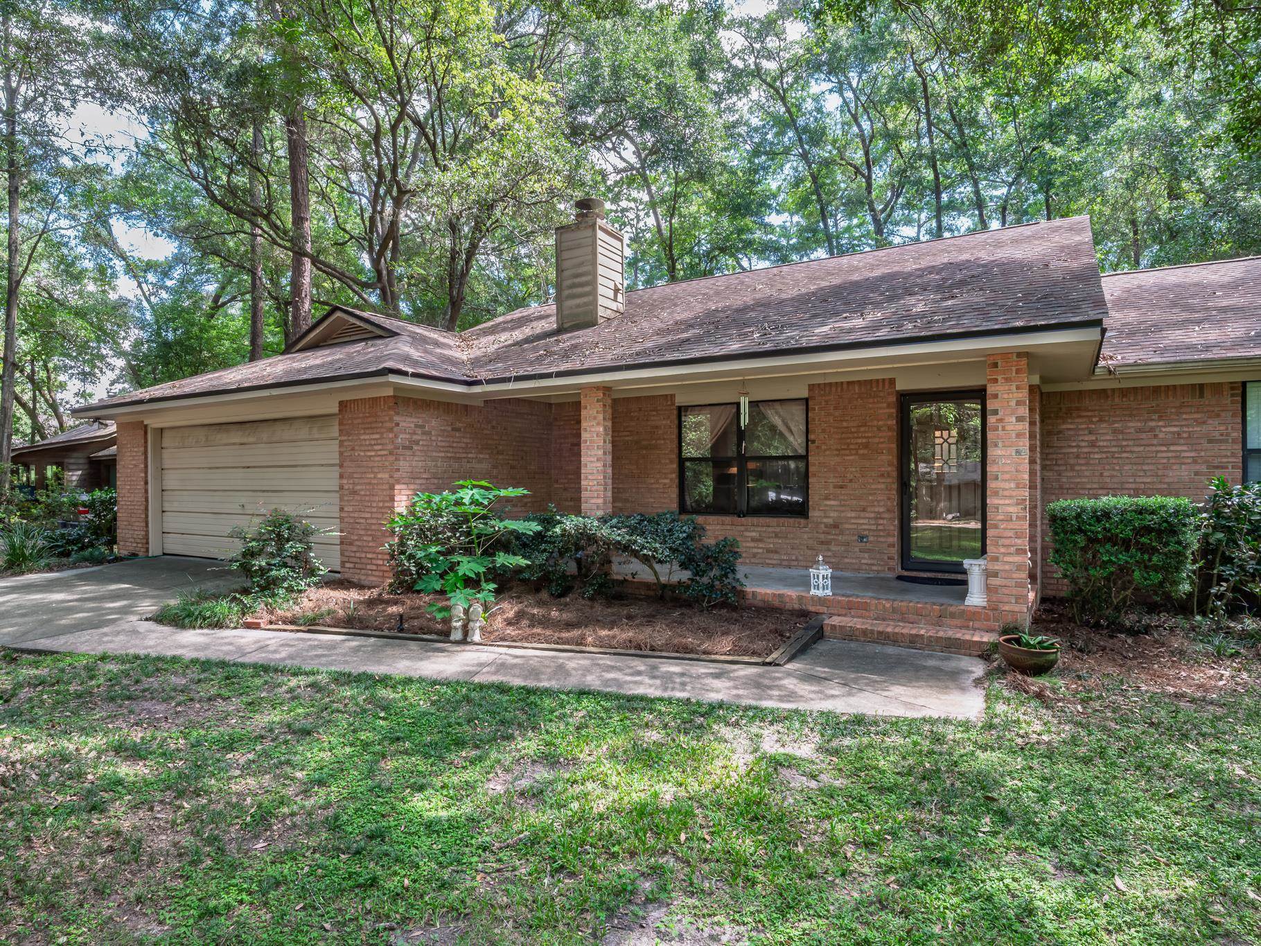 1792 Folkstone Road Tallahassee, FL 32312 - Photo 5 of 42 Gallery Image 5