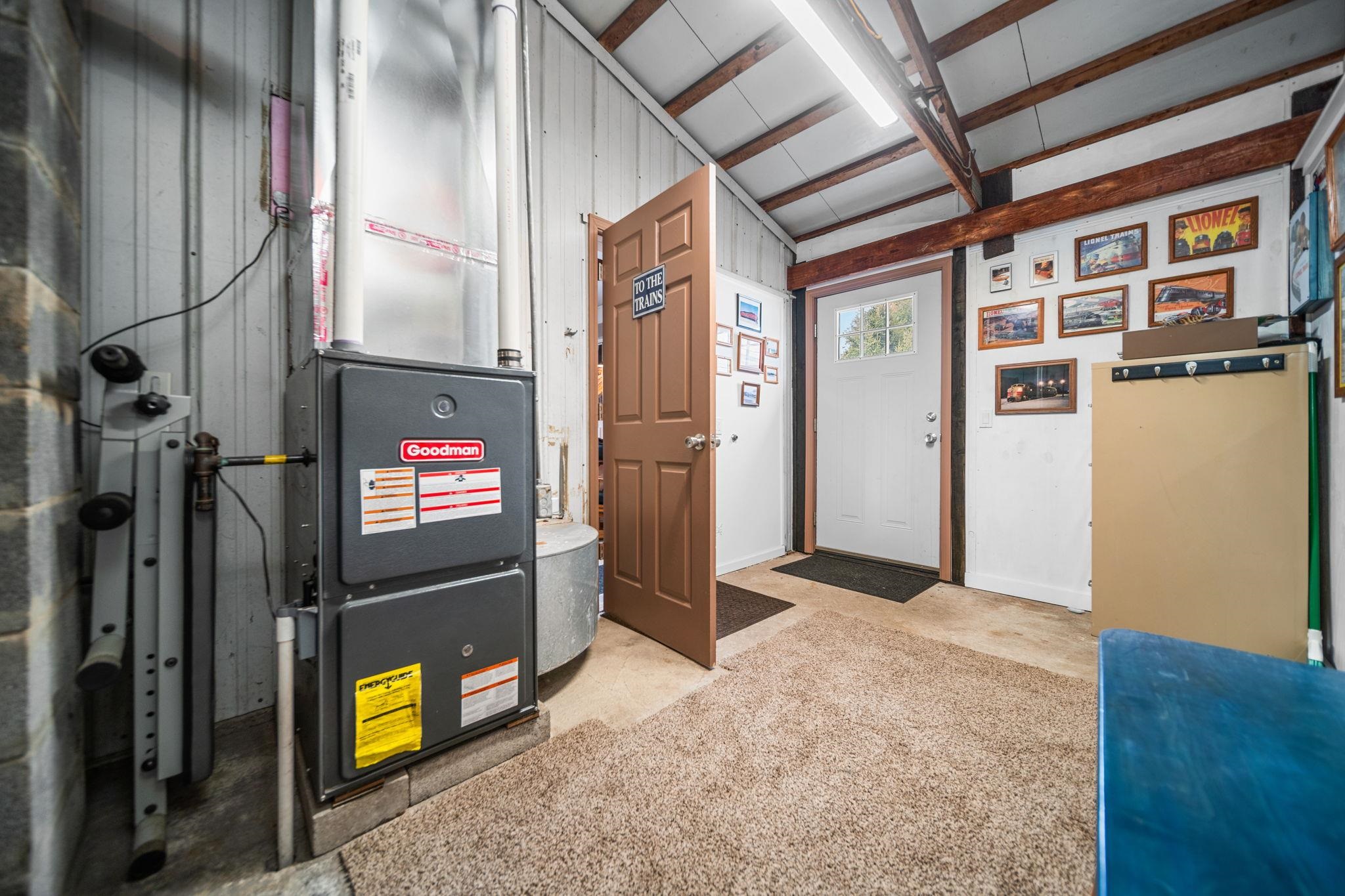 9125 Ayers Road Williamsburg, MI 49690 - Photo 14 of 31