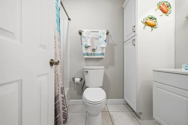 $359,000 | 800 Bay Drive, Unit 17, Niceville, FL 32578