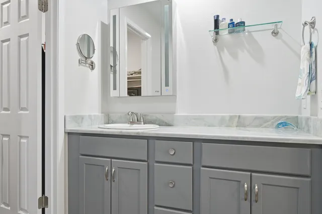 $359,000 | 800 Bay Drive, Unit 17, Niceville, FL 32578