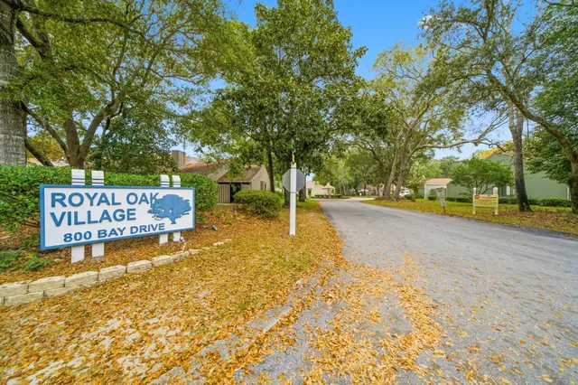 $359,000 | 800 Bay Drive, Unit 17, Niceville, FL 32578