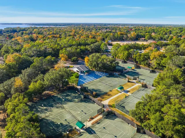 $359,000 | 800 Bay Drive, Unit 17, Niceville, FL 32578