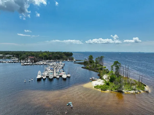 $359,000 | 800 Bay Drive, Unit 17, Niceville, FL 32578