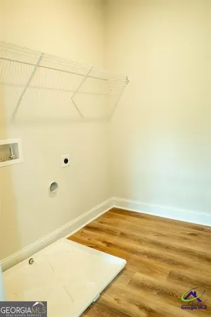 a view of a room with an empty space