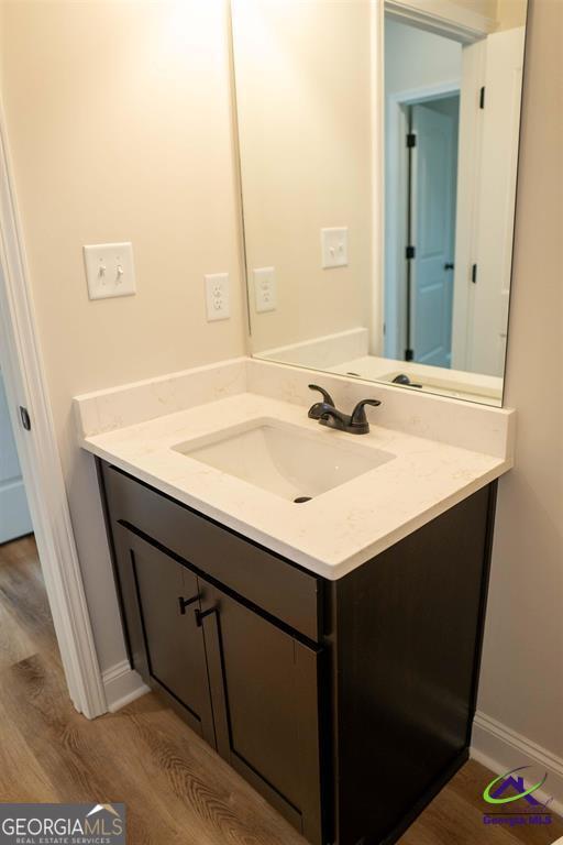 119 Bluecoat Trail Byron, GA 31008 - Photo 20 of 37 a utility room with sink and a mirror