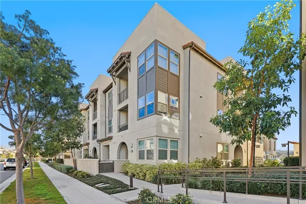 $649,900 | 1301 Lasso Way, Unit 205, Rancho Mission Viejo, CA 92694