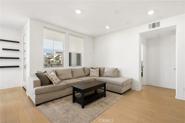 $665,000 | 1301 Lasso Way, Unit 205, Rancho Mission Viejo, CA 92694