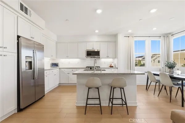 $649,900 | 1301 Lasso Way, Unit 205, Rancho Mission Viejo, CA 92694
