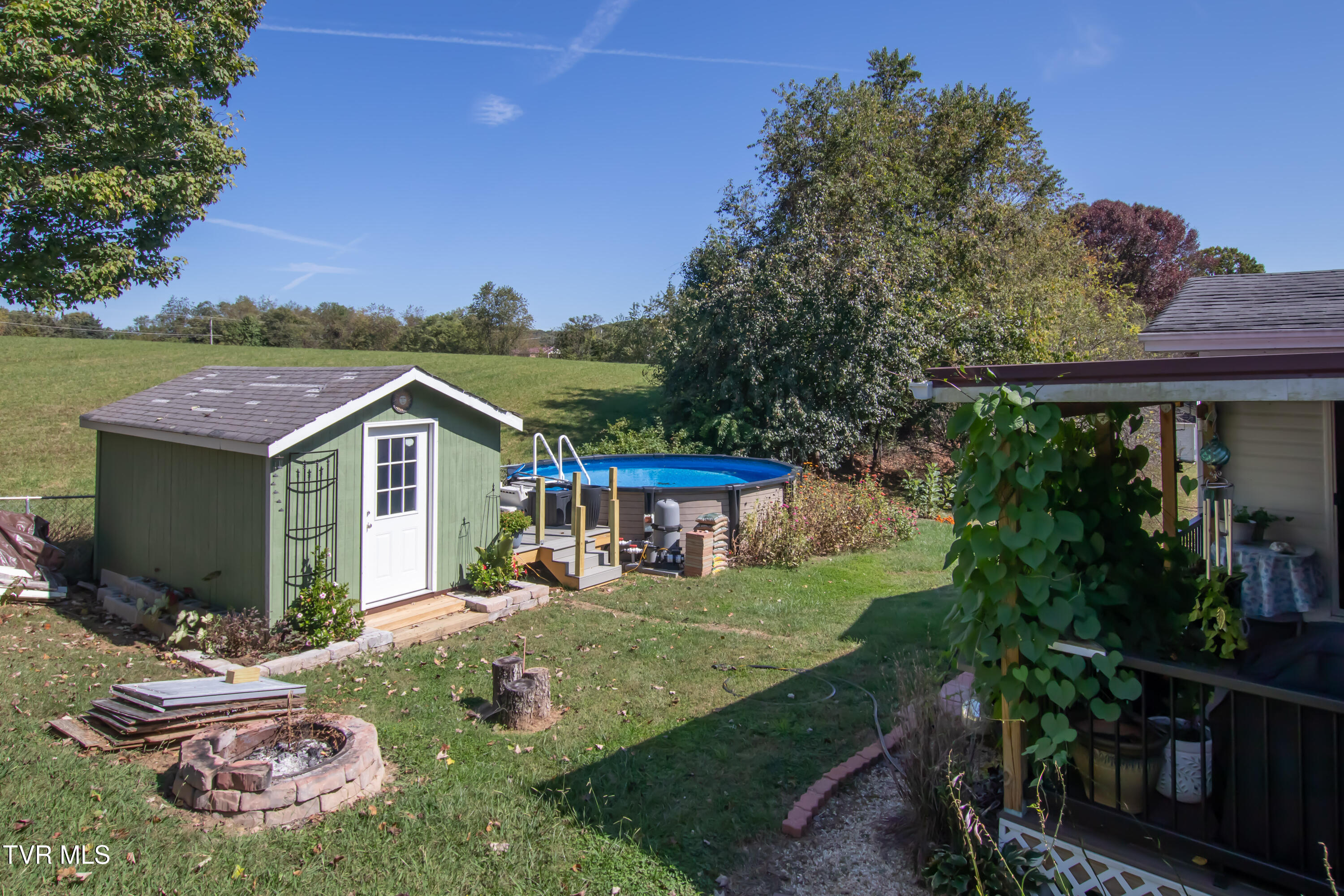 24417 Briscoe Drive Bristol, VA 24202 - Photo 22 of 45 View