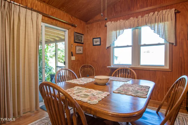 $268,900 | 24417 Briscoe Drive, Bristol, VA 24202