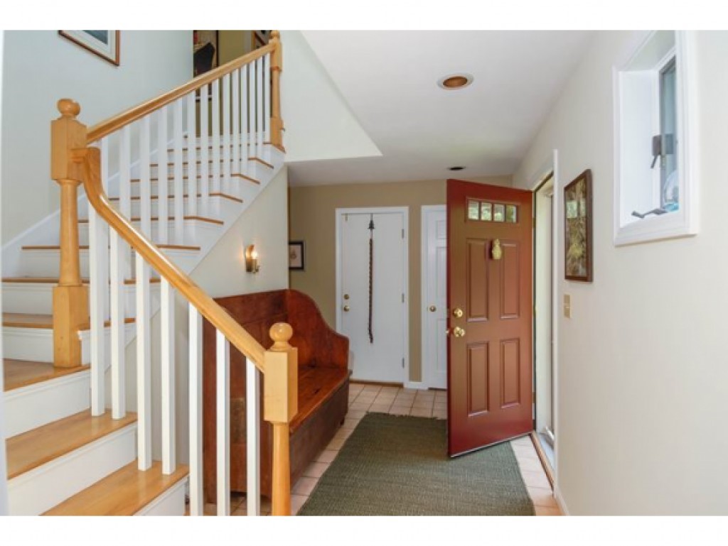 445 Ocean Road, Unit 1 Portsmouth, NH 03801 - Photo 12 of 25 Gallery Image 12