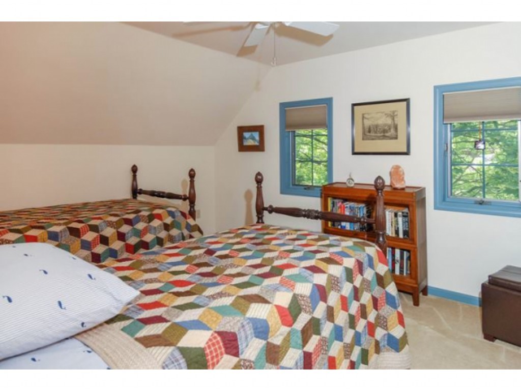 445 Ocean Road, Unit 1 Portsmouth, NH 03801 - Photo 18 of 25 Gallery Image 18