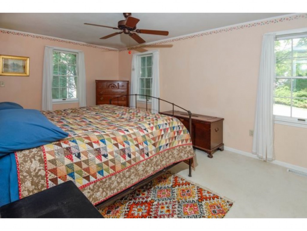 445 Ocean Road, Unit 1 Portsmouth, NH 03801 - Photo 10 of 25 Gallery Image 10
