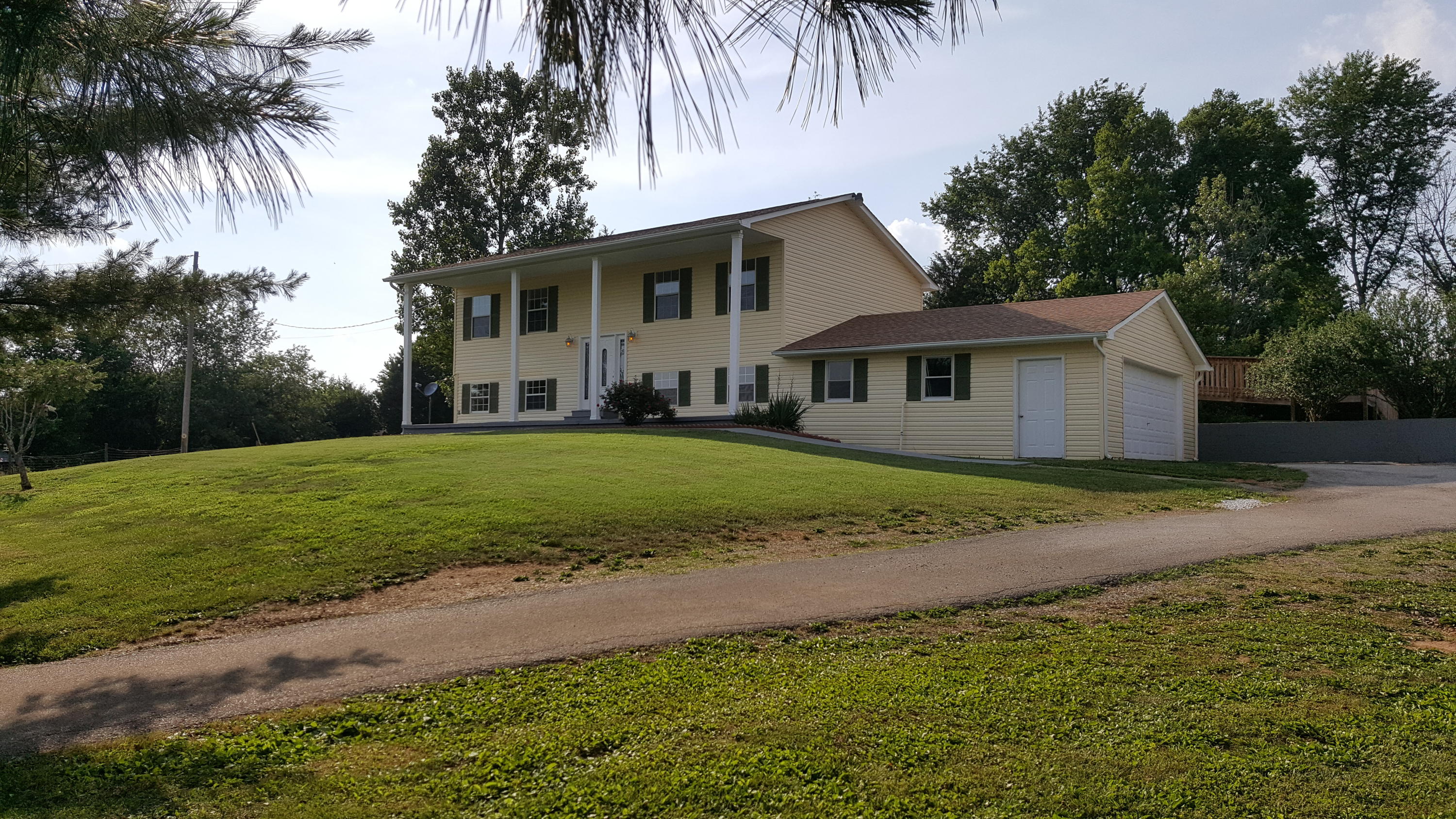 1040 Talbott-Kansas Road Talbott, TN 37877 - Photo 2 of 38 20160612_181025