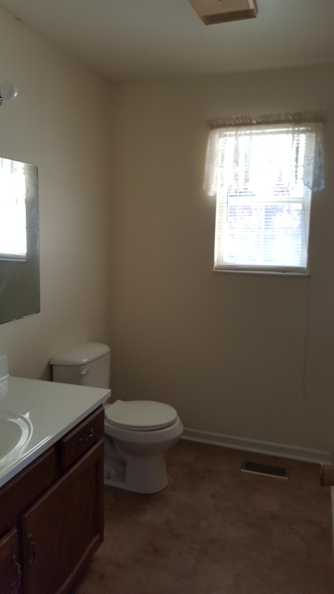 1040 Talbott-Kansas Road Talbott, TN 37877 - Photo 30 of 38 Upstairs - Bathroom