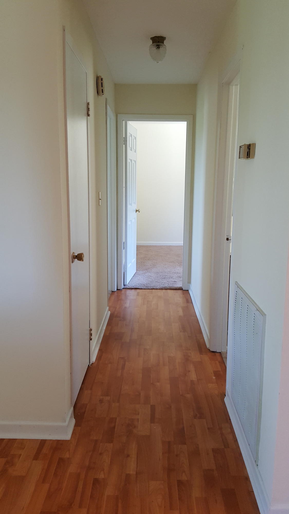 1040 Talbott-Kansas Road Talbott, TN 37877 - Photo 34 of 38 Upstairs - View of Hallway
