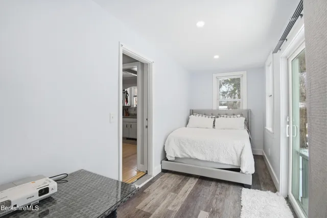 $349,900 | 6 Vine Street, Pittsfield, MA 01201