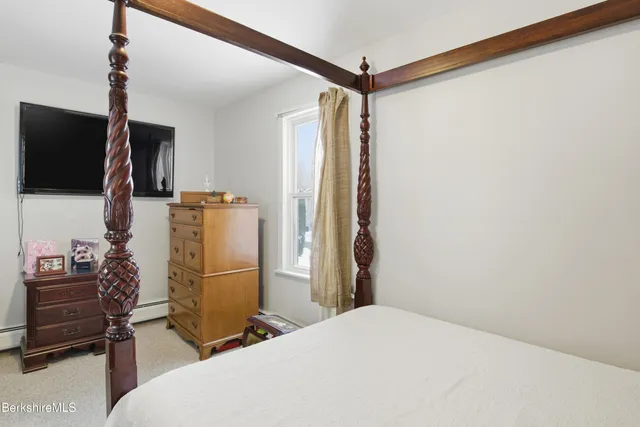 $349,900 | 6 Vine Street, Pittsfield, MA 01201