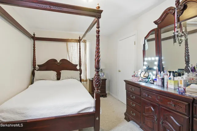 $349,900 | 6 Vine Street, Pittsfield, MA 01201