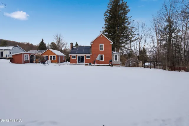 $349,900 | 6 Vine Street, Pittsfield, MA 01201