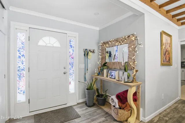 $349,900 | 6 Vine Street, Pittsfield, MA 01201