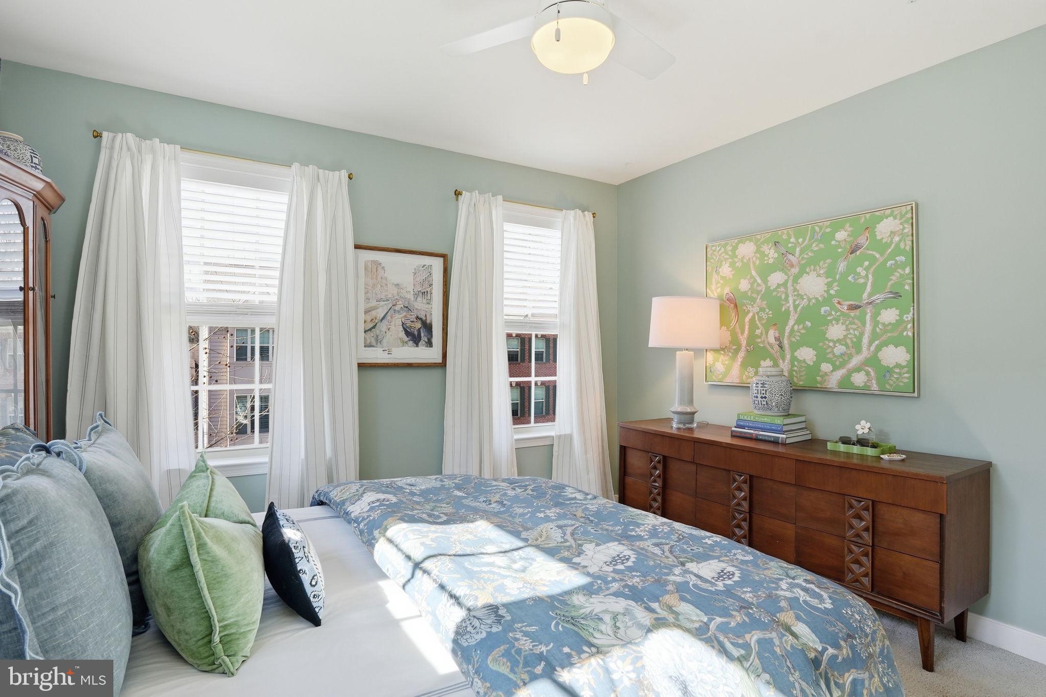 126 Admirals Ridge Drive Arnold, MD 21012 - Photo 23 of 58 a bedroom with a bed and a window