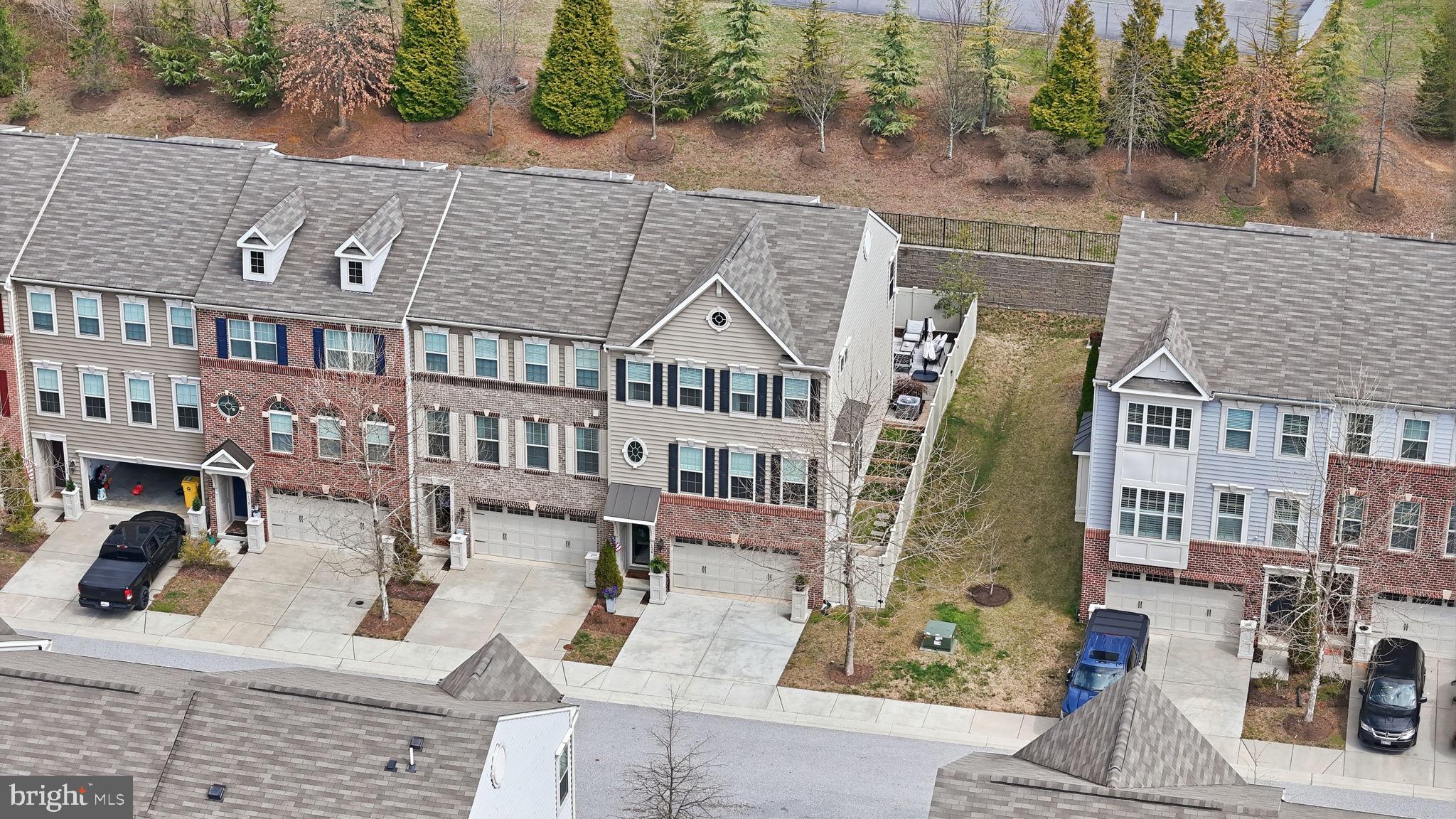 126 Admirals Ridge Drive Arnold, MD 21012 - Photo 45 of 58 an aerial view of residential houses with outdoor space and trees