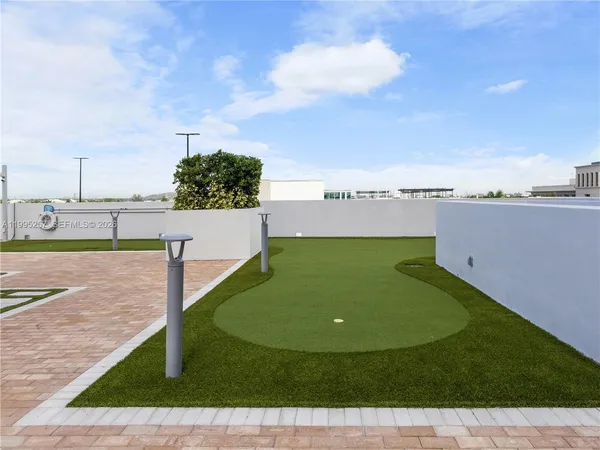 $440,000 | 5350 Northwest 84th Avenue, Unit 614, Doral, FL 33166