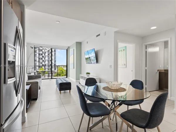 $440,000 | 5350 Northwest 84th Avenue, Unit 614, Doral, FL 33166